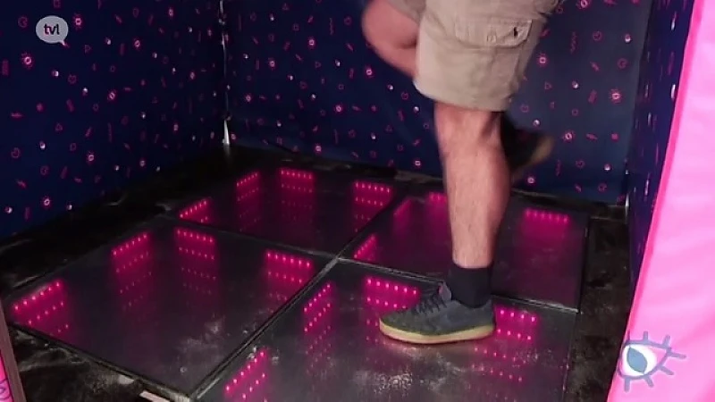 Bij de UCLL-stand op Pukkelpop kan je dansen om energie op te wekken