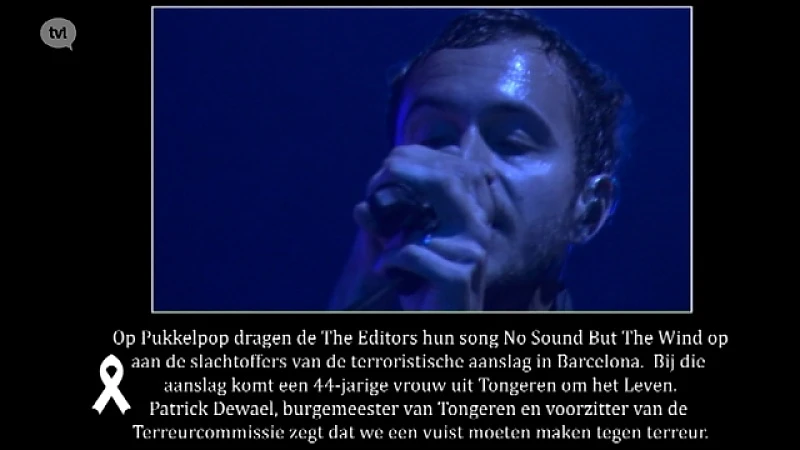 Kippenvelmoment op Pukkelpop: Editors herdenken slachtoffers Barcelona