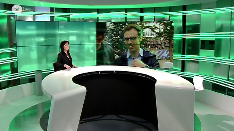 Stijn Meuris: "Politici stop met klungelen, ik heb materiaal genoeg"