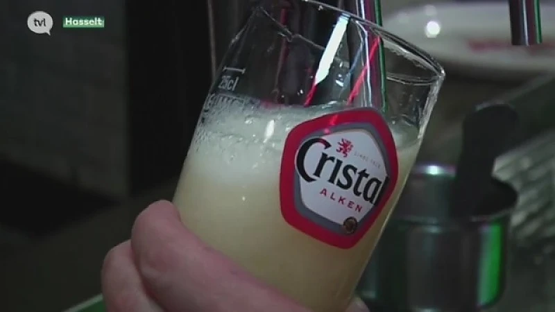 Pintje kost nog anderhalve euro in Café Café