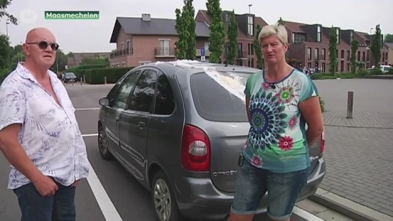 Hangjongeren bekladden huis van vrouw in Maasmechelen