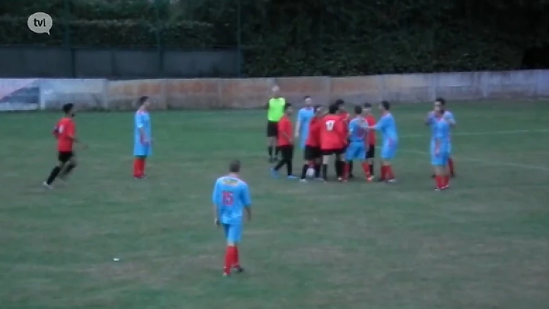 Knokpartij op voetbalveld tijdens wedstrijd BC Sport tegen Turkse Rangers