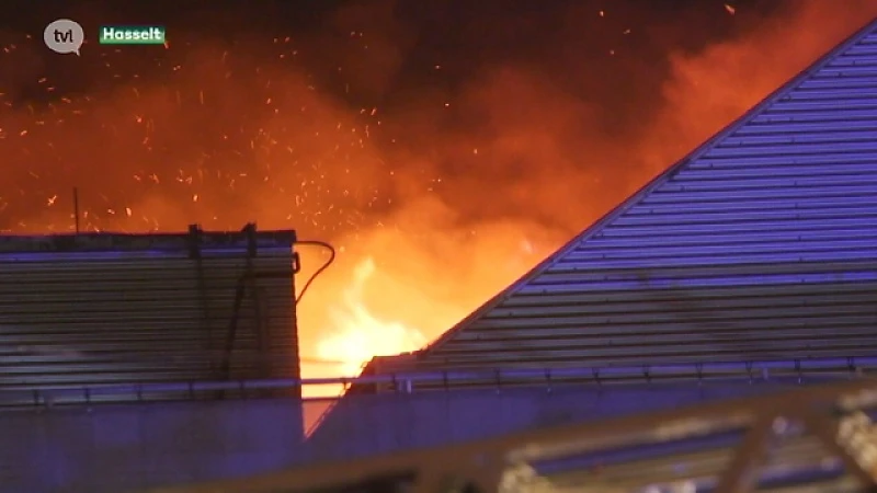 Speciale firma begonnen met poetswerken na asbestbrand Hasselt