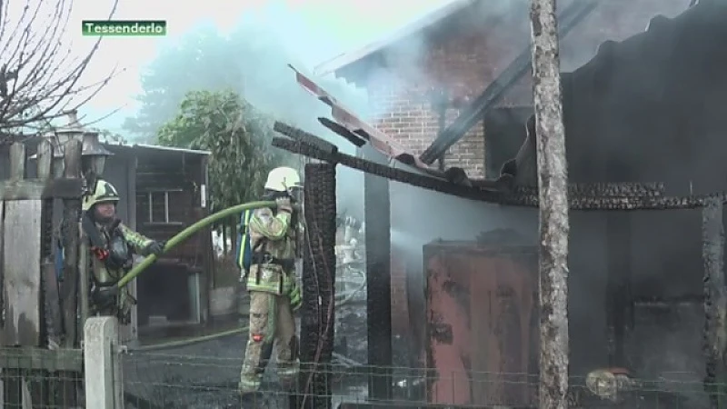 Bewoners dakloos nadat hun chalet afbrandt in Tessenderlo