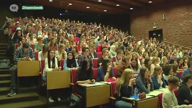 Herexamens in juni? Limburgse studenten reageren niet enthousiast