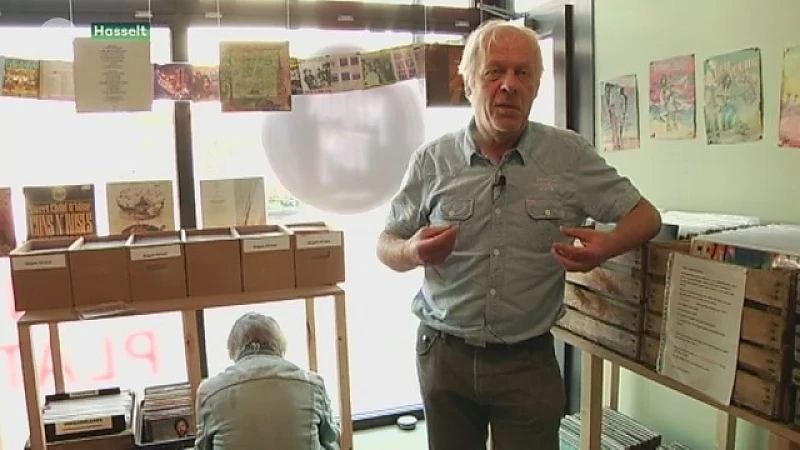 Hasselaar investeert zijn pensioen in een platenzaak