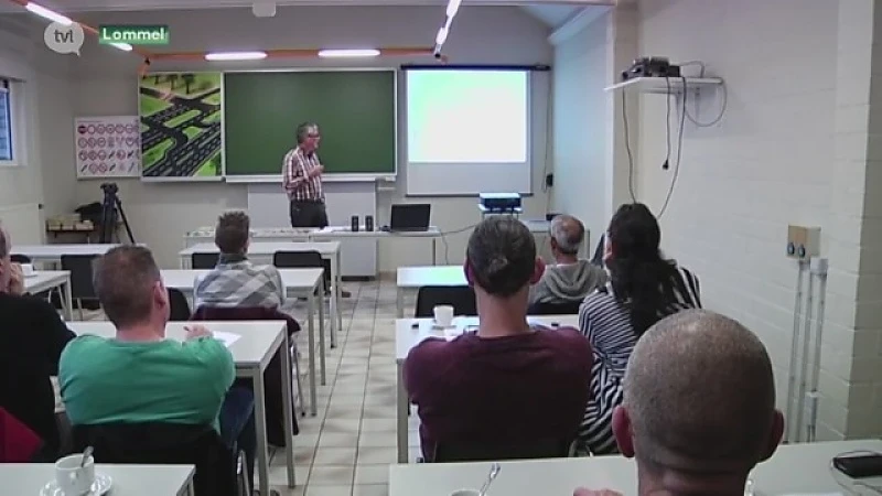 Eerste ouders volgen cursus rijbewijs met gemengde gevoelens