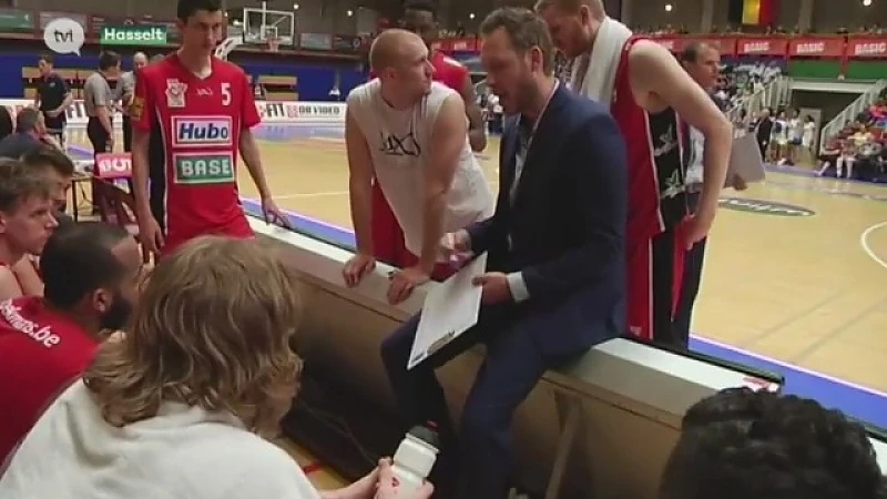 LIVE op TVL: Limburg United ontvangt Charleroi van ex-coach Brian Lynch