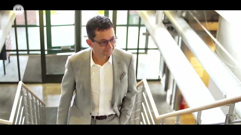Digitale ondernemer Pieter Vansynghel vs boegbeeld in de bouw Patrick Derdaele