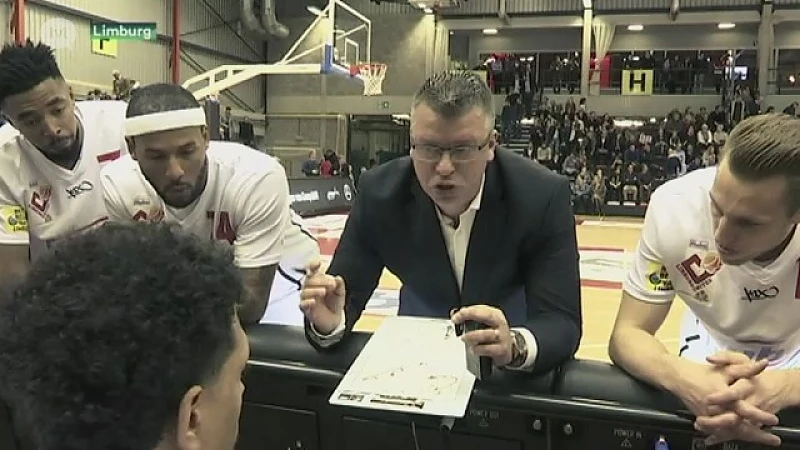 Coach Pascal Angillis debuteert met zege bij Limburg United