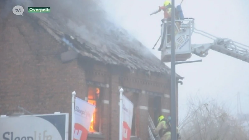 Woning helemaal uitgebrand in Overpelt