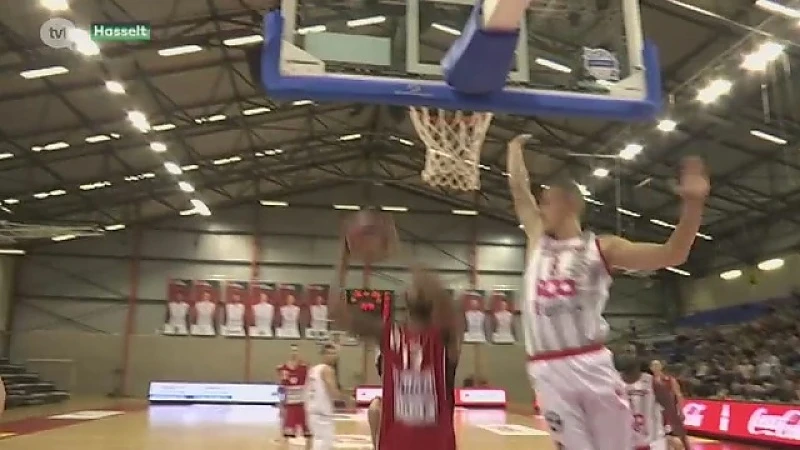 Limburg United wint overtuigend heenwedstrijd in kwartfinales voor de beker