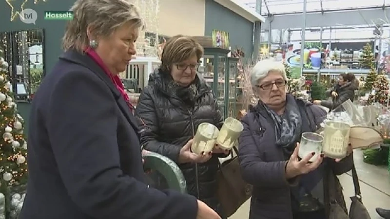 Wil jij hippe kerstversiering? Haal dan rood en goud in huis