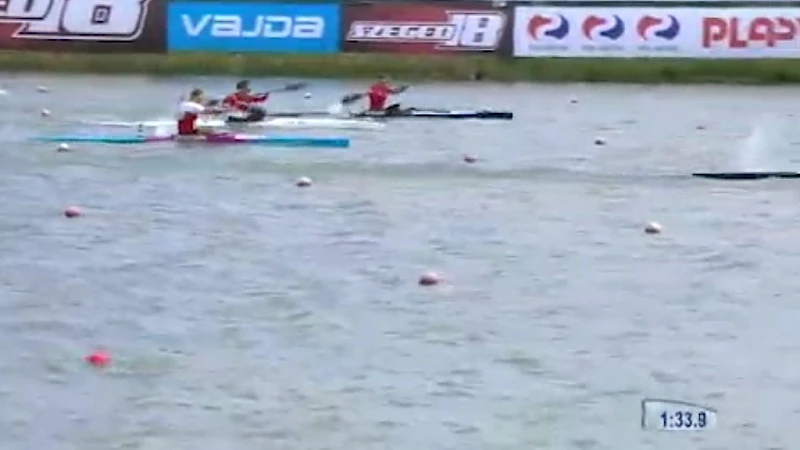 Kajakkers op podium op WB in Hongarije