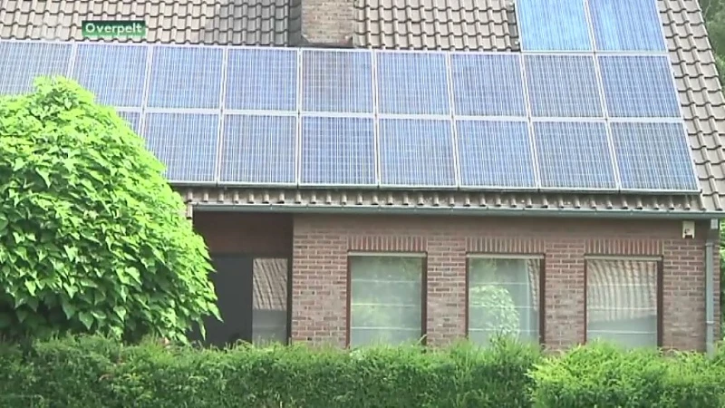 Overpelt in koppeleton van zonnepanelen