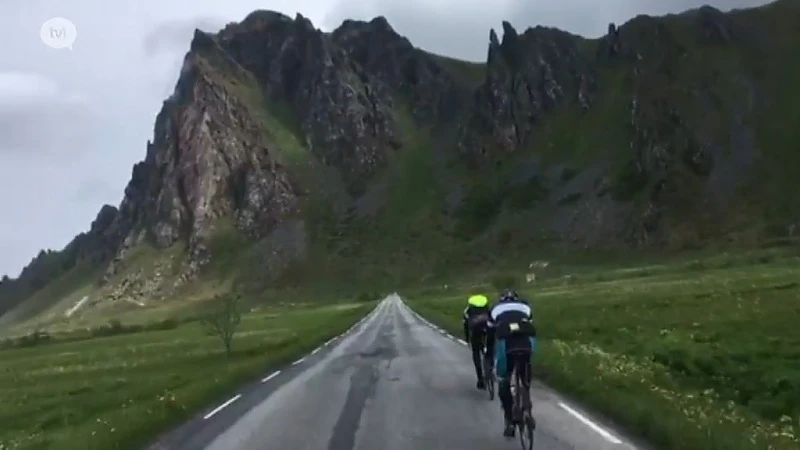Reeks Naar de Noordkaap (deel 5): halen de drie fietsers samen de eindstreep?
