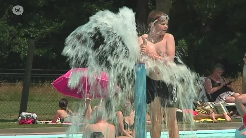 Aanhoudende hitte lokt Limburgers massaal naar het water