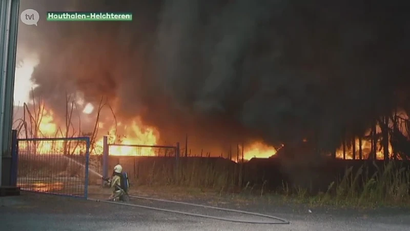 Industriebrand Helchteren onder controle, bedrijf werkt vandaag verder