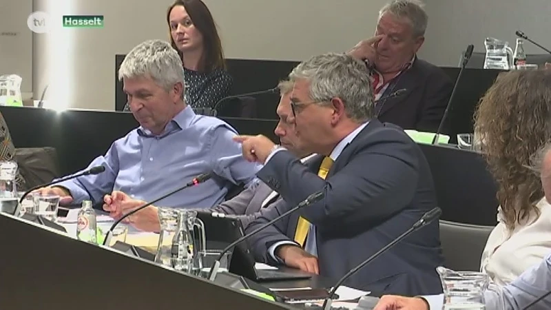 Meteen ruzie tijdens eerste gemeenteraad in nieuwe stadhuis Hasselt