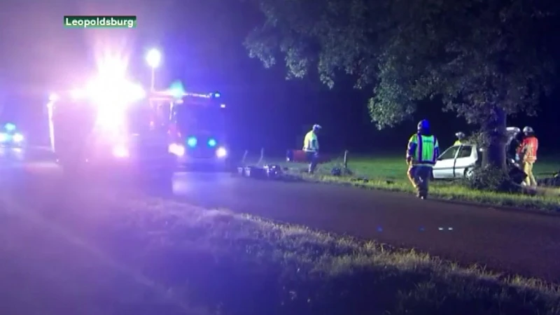 Ongeval Heppen, bestuurster geklemd op de achterbank