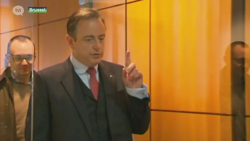 N-VA stapt voorlopig niet uit regering