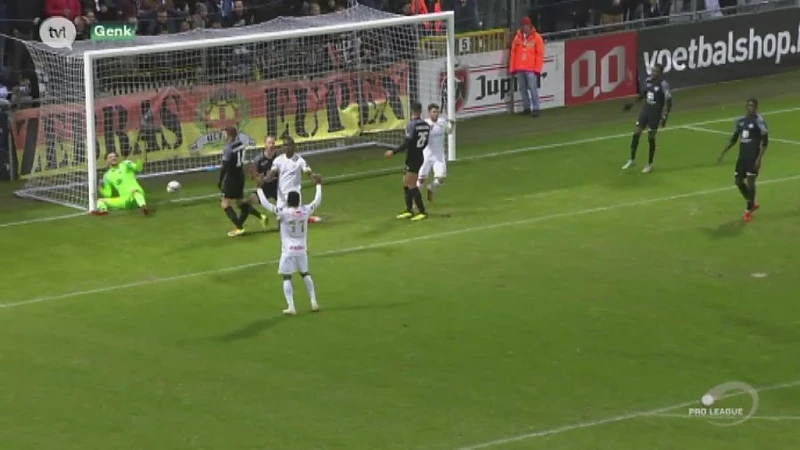 Topschutter Samatta schiet Racing Genk voorbij Eupen