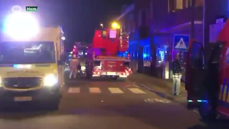 Vrouw zwaargewond na brand in keuken van appartement in Ham