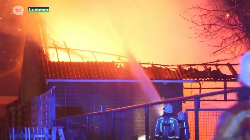 Uitslaande brand legt tijdelijke woning volledig in de as