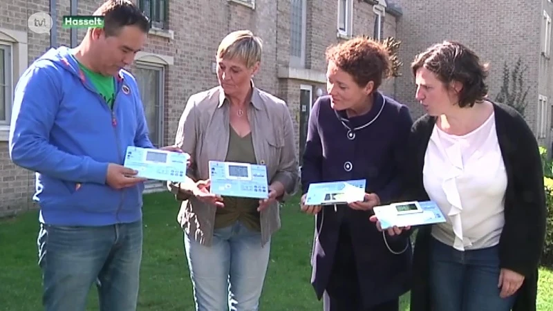 Woonmeter van minister Lydia Peeters meet temperatuur en vochtigheid bij kwetsbare gezinnen