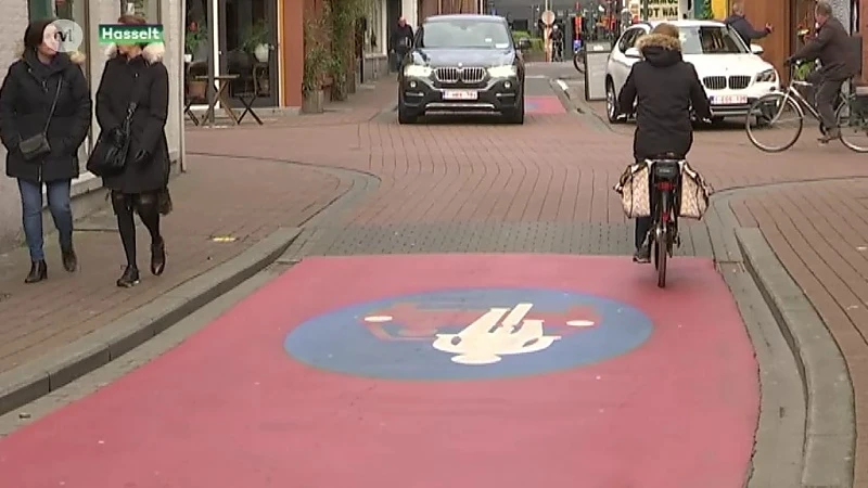 Politie gaat boetes uitdelen in Hasseltse fietsstraten