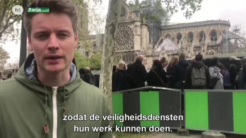 Niels Christiaens in Parijs