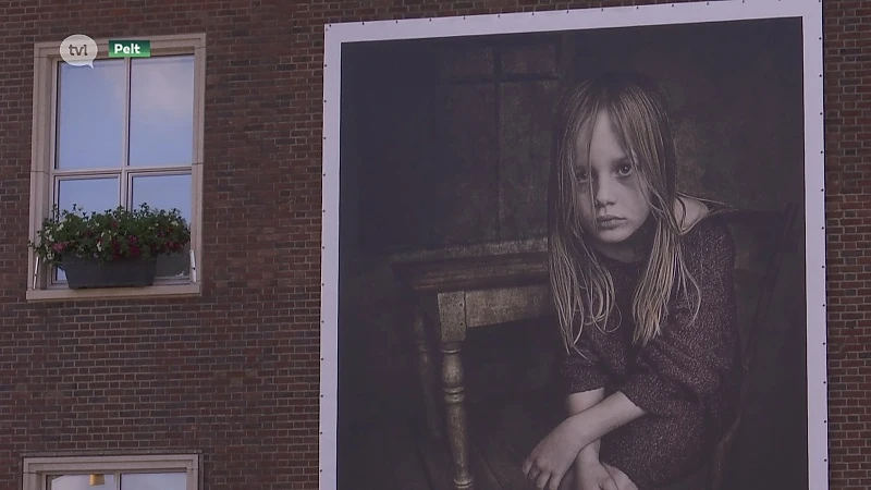 225 fotograferen exposeren op het internationaal fotofestival in Pelt