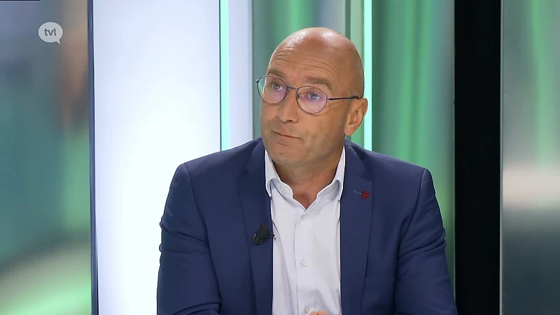 Wouter Raskin (N-VA Bilzen): "Sauwens krijgt burgemeesterschap op gouden schaaltje aangeboden"