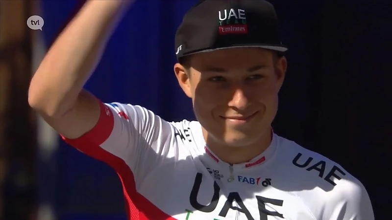 Jasper Philipsen maakt debuut als jongste van het Tourpeloton