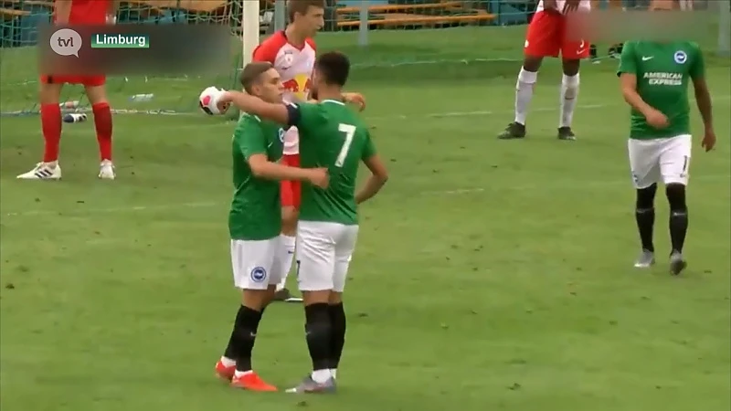 Leandro Trossard scoort meteen voor Brighton in debuutwedstrijd