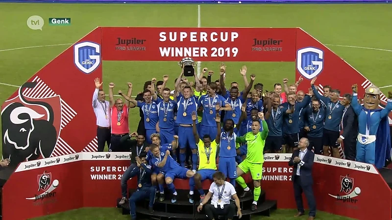Racing Genk pakt met Supercup eerste prijs van het seizoen