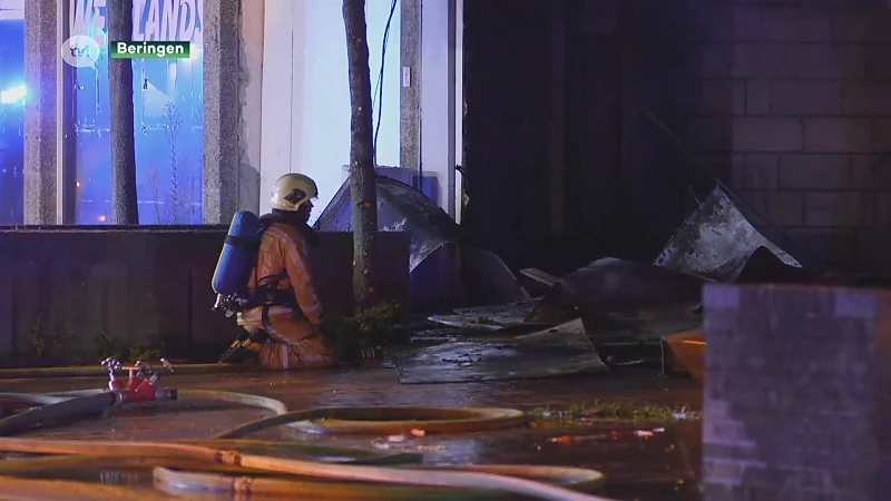 Twee brandweermannen komen om bij zware brand in Beringen