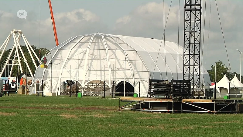 Breng een regenjas mee naar Pukkelpop