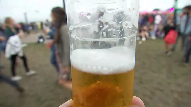 Kuifje op Pukkelpop: Welke weg legt jouw pintje eigenlijk af?
