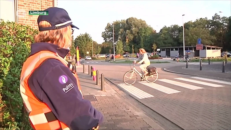 Politie doet verscherpte controles op eerste schooldag