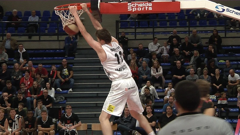 Wrevel na bekerduel tussen Limburg United A tegen B