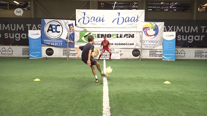 Penalty Cup: Jules Maes vs Ediz Mitis