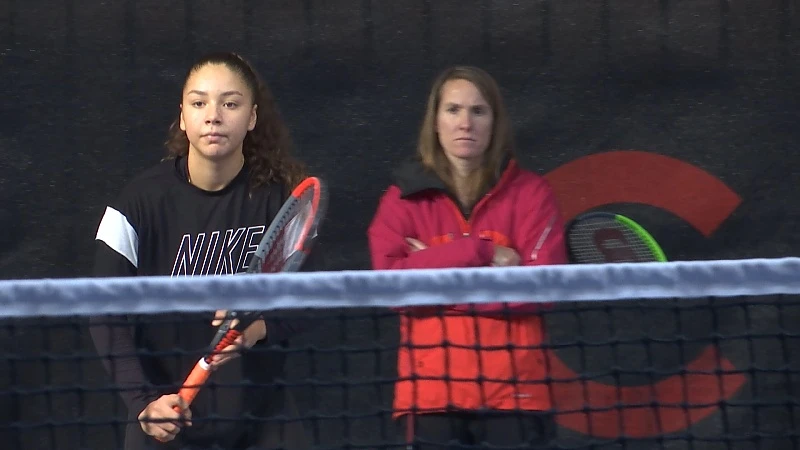 Belofte Sofia Costoulas werkt met Justine Henin aan weg naar de tennistop
