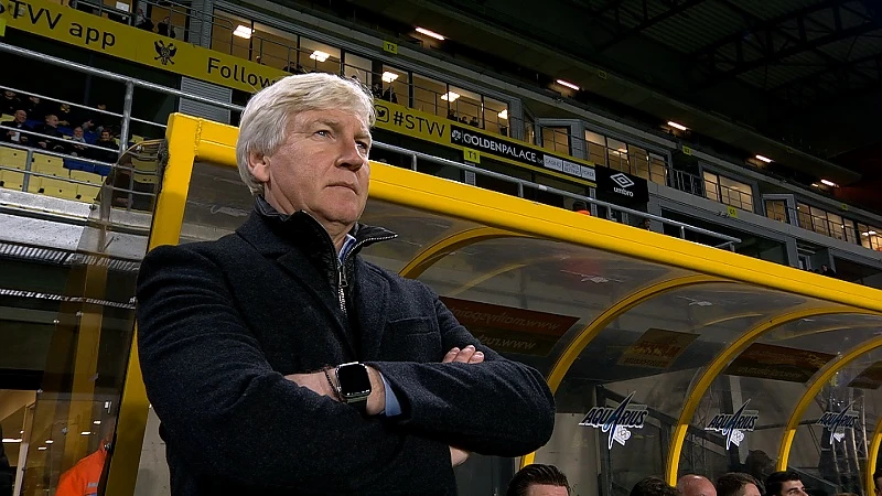 STVV verliest, Brys onder vuur naar derby