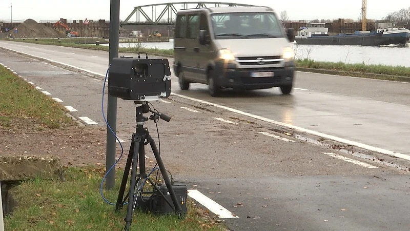 Politie LRH stelt nieuwe superflitser voor