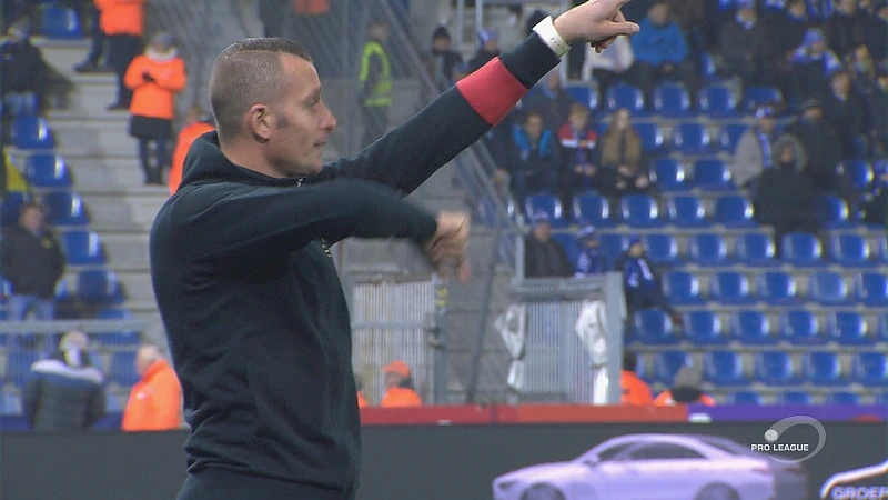 STVV-trainer Nicky Hayen wacht nog steeds op duidelijkheid