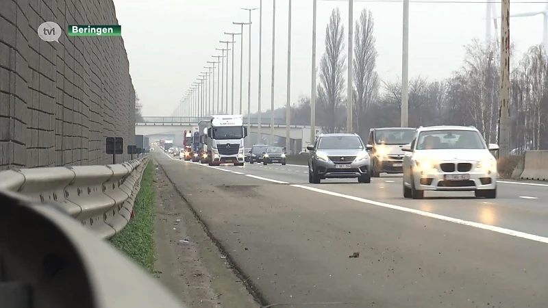 Buurt protesteert tegen overlast derde rijstrook in Beringen
