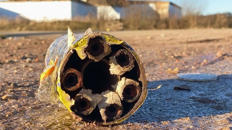 Brand door testen met vuurwerk in Bilzen