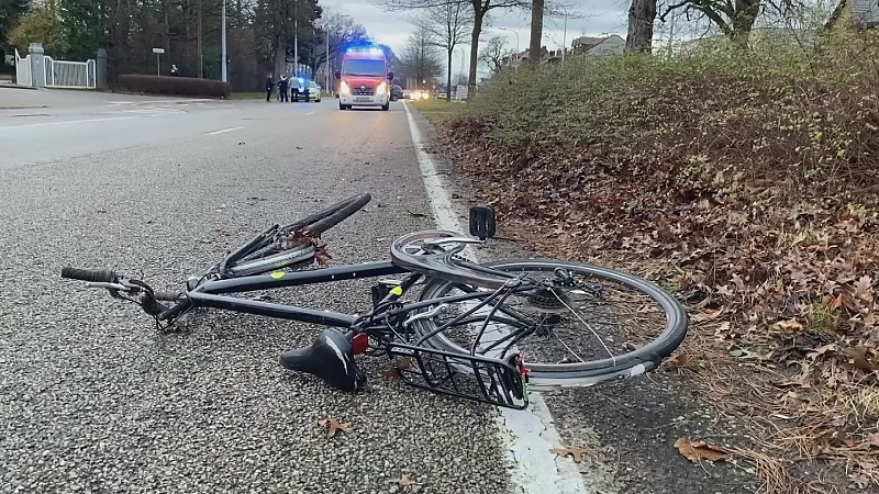 Jongen aangereden op weg naar school in Genk