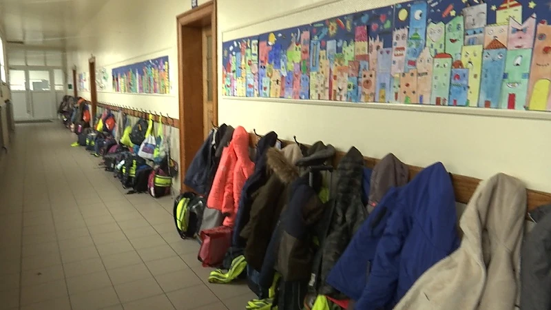 Scholen sluiten, opvang onduidelijk